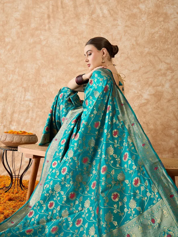 Blue_Art_Silk_Woven_Banarasi_Saree_With_Unstitched_Blouse_For_Women