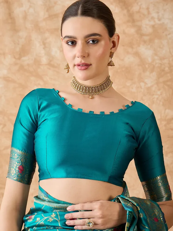 Blue_Art_Silk_Woven_Banarasi_Saree_With_Unstitched_Blouse_For_Women