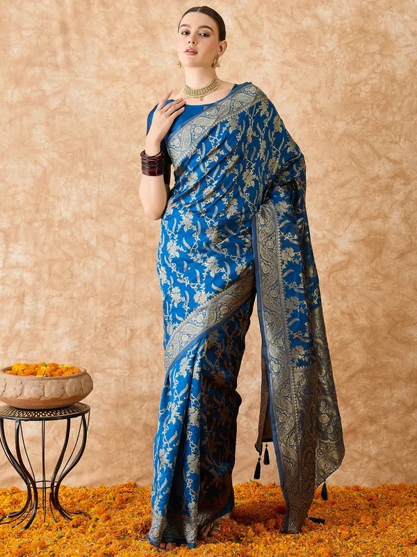 Blue_Art_Silk_Woven_Banarasi_Saree_With_Unstitched_Blouse_For_Women