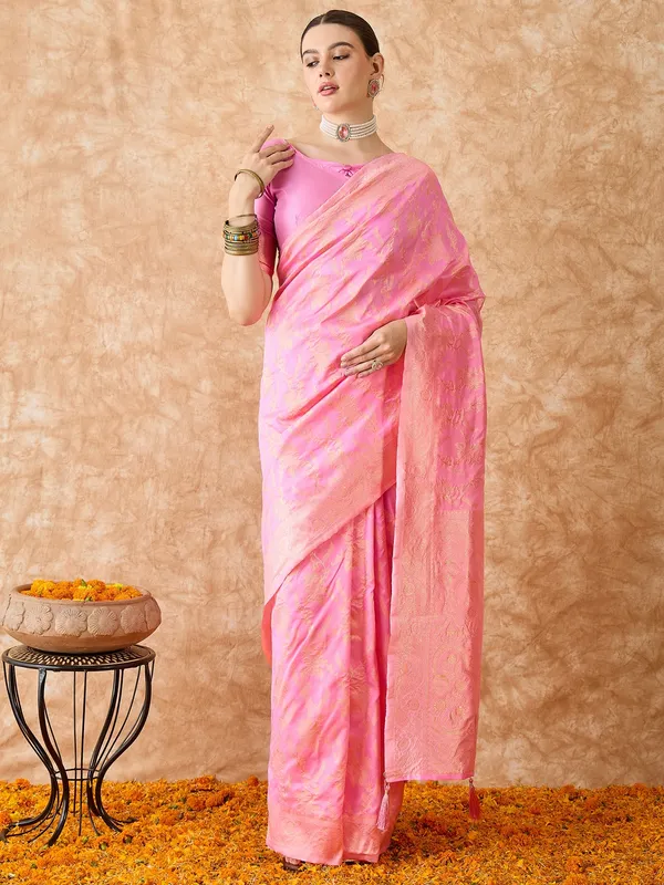 Pink_Art_Silk_Woven_Banarasi_Saree_With_Unstitched_Blouse_For_Women