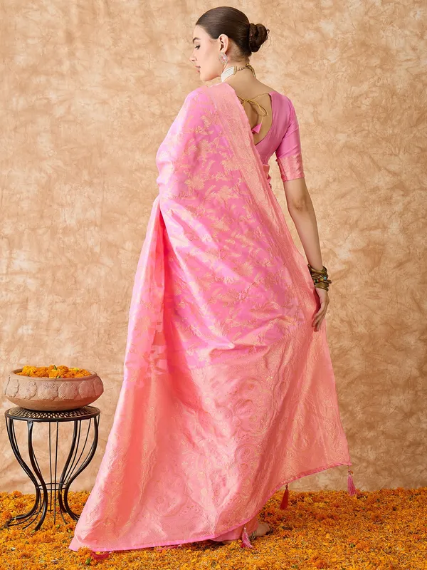 Pink_Art_Silk_Woven_Banarasi_Saree_With_Unstitched_Blouse_For_Women