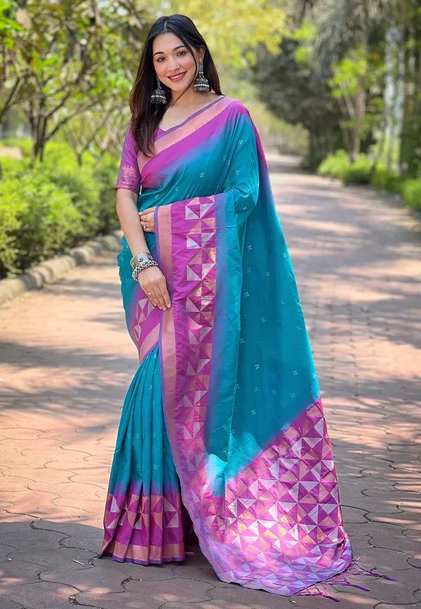 Blue_Art_Silk_Self_Design_Kanjivaram_Saree_With_Unstitched_Blouse_For_Women