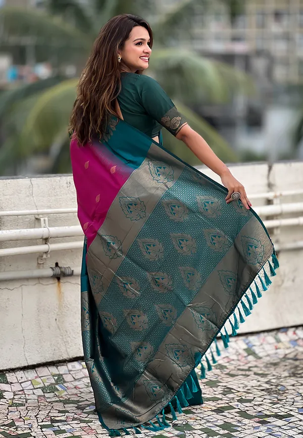Red_Art_Silk_Self_Design_Kanjivaram_Saree_With_Unstitched_Blouse_For_Women
