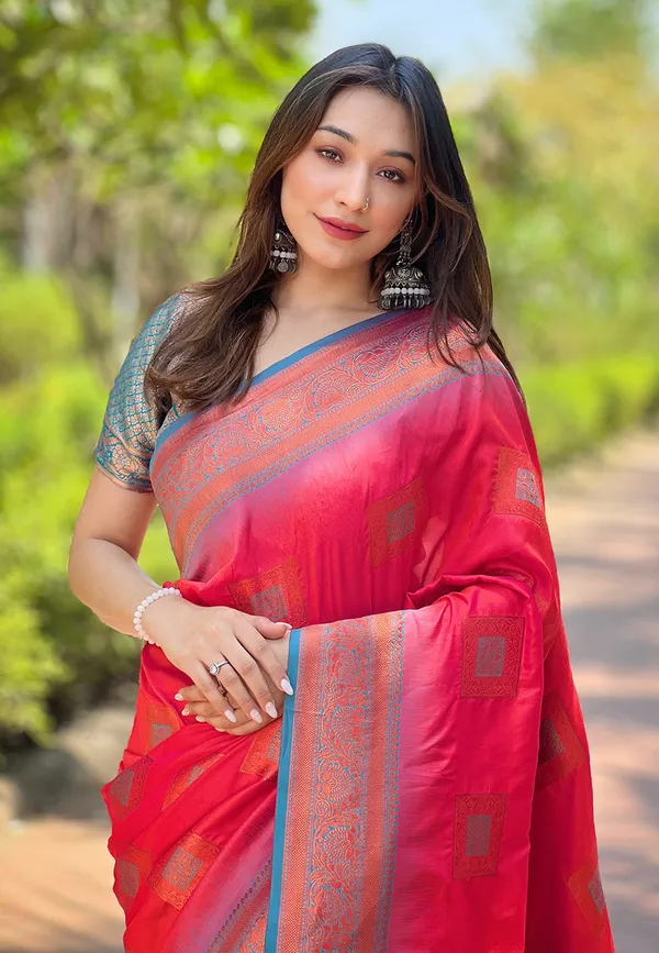 Red_Art_Silk_Self_Design_Kanjivaram_Saree_With_Unstitched_Blouse_For_Women