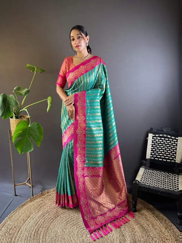 Green_Art_Silk_Self_Design_Kanjivaram_Saree_With_Unstitched_Blouse_For_Women