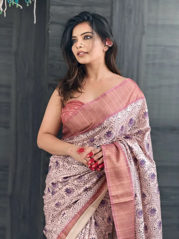 Purple_Art_Silk_Self_Design_Kanjivaram_Saree_With_Unstitched_Blouse_For_Women