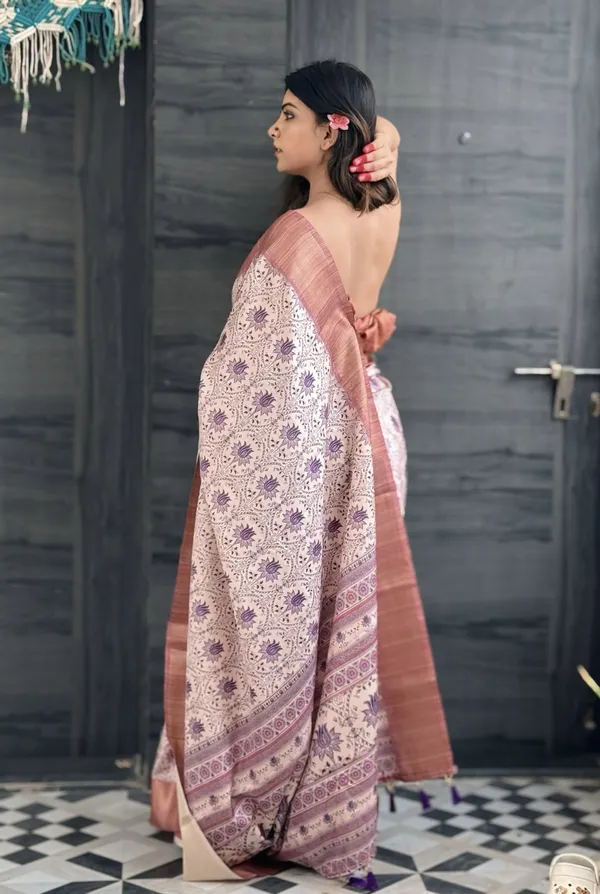 Purple_Art_Silk_Self_Design_Kanjivaram_Saree_With_Unstitched_Blouse_For_Women
