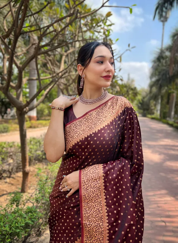 Maroon_Art_Silk_Self_Design_Banarasi_Saree_With_Unstitched_Blouse_For_Women