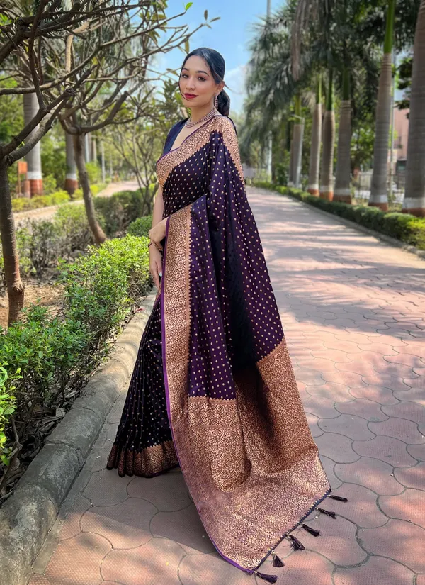 Maroon_Art_Silk_Self_Design_Banarasi_Saree_With_Unstitched_Blouse_For_Women
