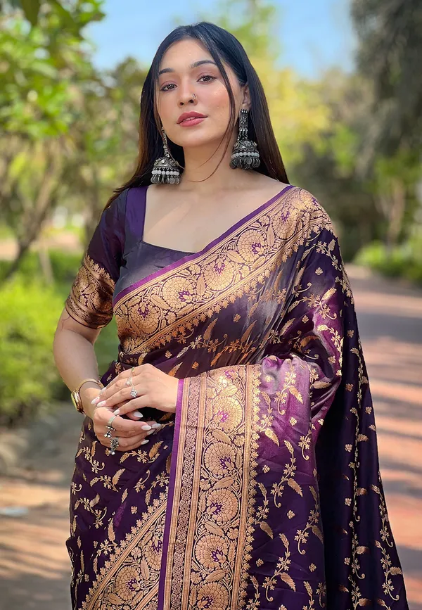 Maroon_Art_Silk_Self_Design_Banarasi_Saree_With_Unstitched_Blouse_For_Women