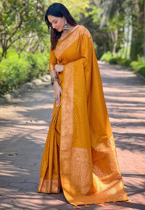 Mustard_Art_Silk_Self_Design_Banarasi_Saree_With_Unstitched_Blouse_For_Women