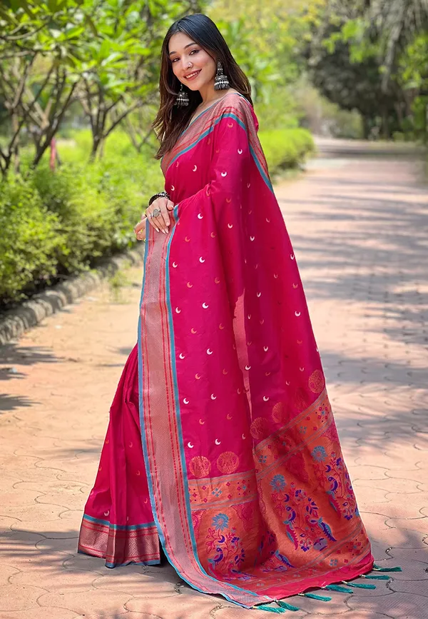Pink_Art_Silk_Self_Design_Paithani_Saree_With_Unstitched_Blouse_For_Women
