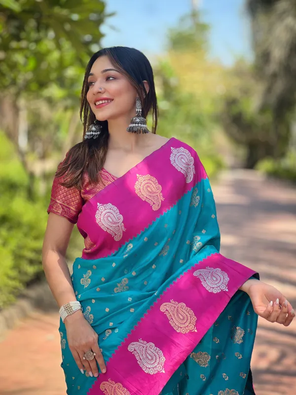 Blue_Art_Silk_Self_Design_Kanjivaram_Saree_With_Unstitched_Blouse_For_Women