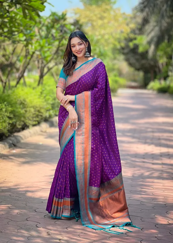 Dark_Blue_Art_Silk_Self_Design_Kanjivaram_Saree_With_Unstitched_Blouse_For_Women