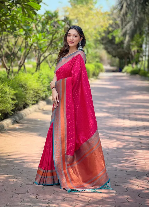 Red_Art_Silk_Self_Design_Kanjivaram_Saree_With_Unstitched_Blouse_For_Women