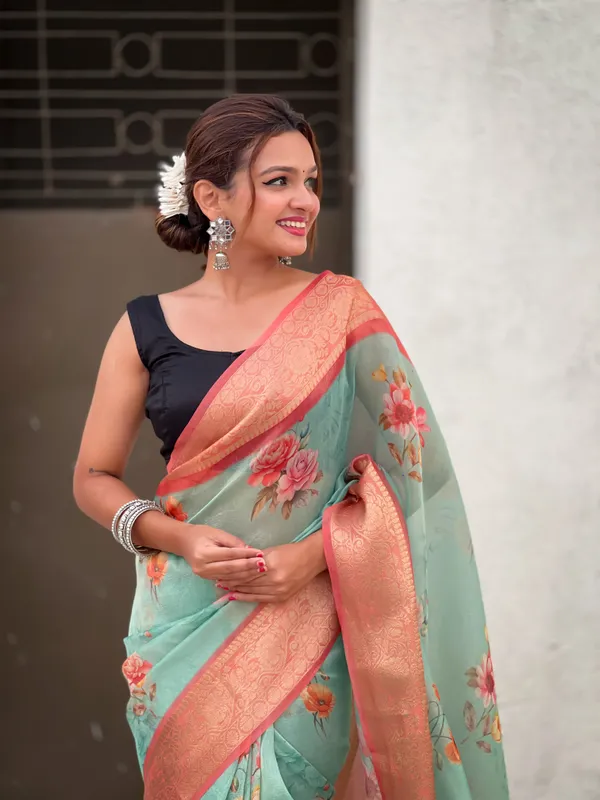 Green_Art_Silk_Self_Design_Kanjivaram_Saree_With_Unstitched_Blouse_For_Women