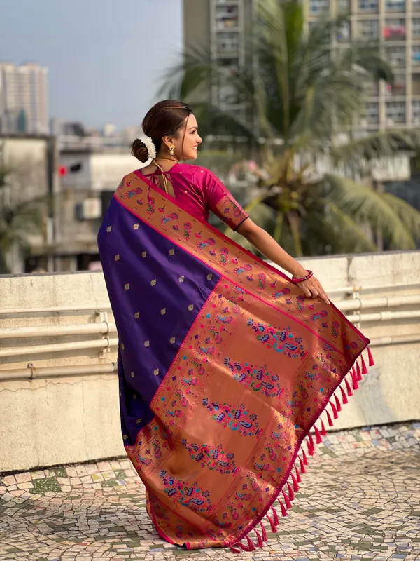 Dark_Blue_Art_Silk_Self_Design_Paithani_Saree_With_Unstitched_Blouse_For_Women