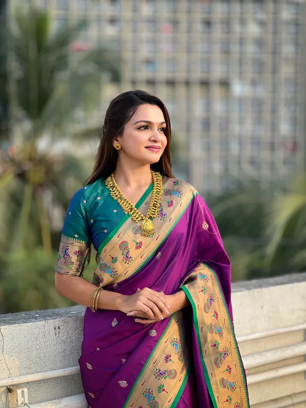 Purple_Art_Silk_Self_Design_Paithani_Saree_With_Unstitched_Blouse_For_Women