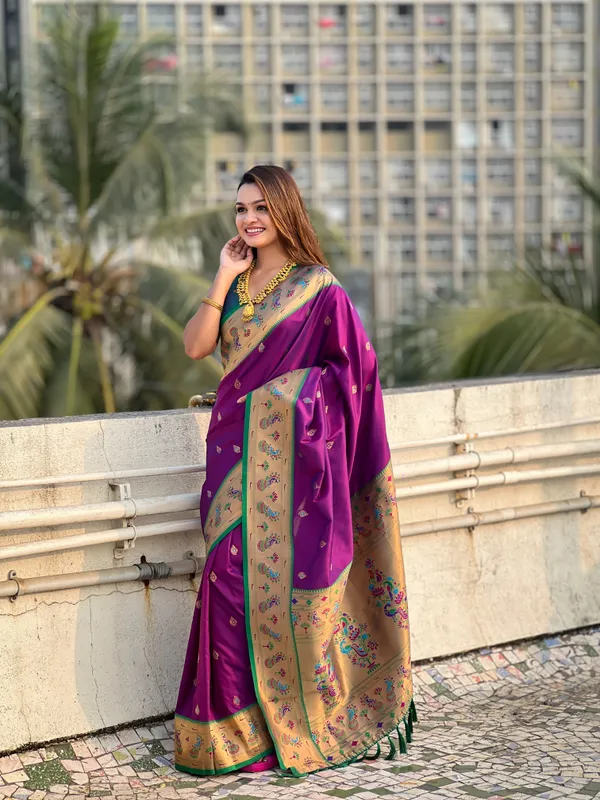 Purple_Art_Silk_Self_Design_Paithani_Saree_With_Unstitched_Blouse_For_Women