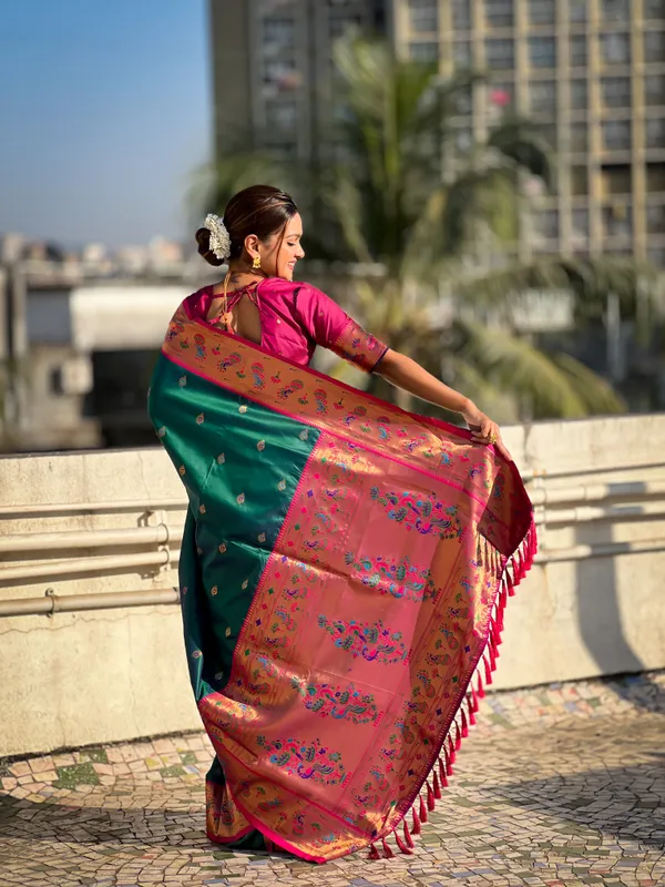 Green_Art_Silk_Self_Design_Paithani_Saree_With_Unstitched_Blouse_For_Women