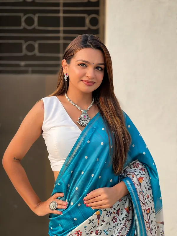 Blue_Art_Silk_Self_Design_Kanjivaram_Saree_With_Unstitched_Blouse_For_Women