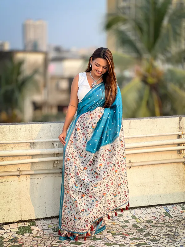 Blue_Art_Silk_Self_Design_Kanjivaram_Saree_With_Unstitched_Blouse_For_Women