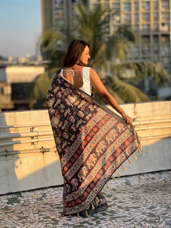 Black_Art_Silk_Self_Design_Kanjivaram_Saree_With_Unstitched_Blouse_For_Women