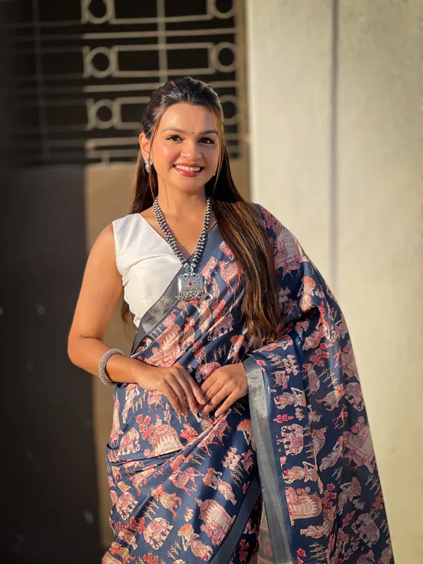 Dark_Blue_Art_Silk_Self_Design_Kanjivaram_Saree_With_Unstitched_Blouse_For_Women