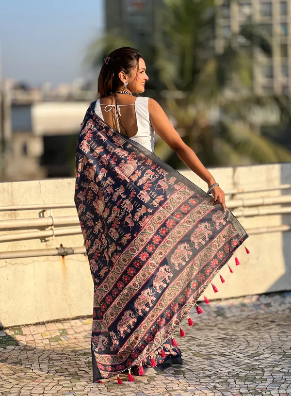 Dark_Blue_Art_Silk_Self_Design_Kanjivaram_Saree_With_Unstitched_Blouse_For_Women