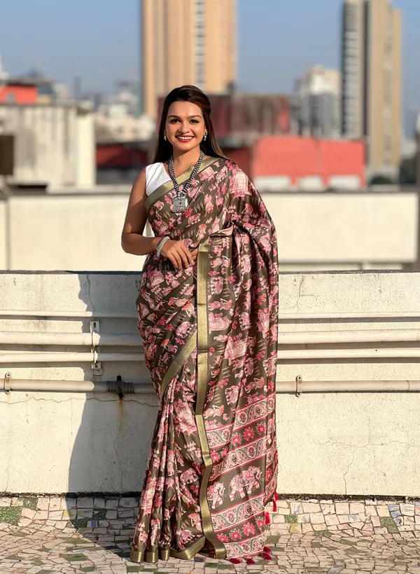 Green_Art_Silk_Self_Design_Kanjivaram_Saree_With_Unstitched_Blouse_For_Women