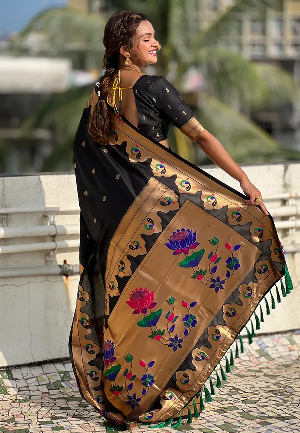 Black_Art_Silk_Self_Design_Paithani_Saree_With_Unstitched_Blouse_For_Women