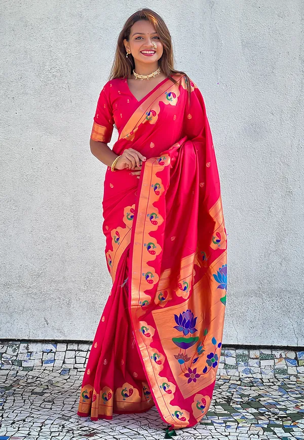 Pink_Art_Silk_Self_Design_Paithani_Saree_With_Unstitched_Blouse_For_Women