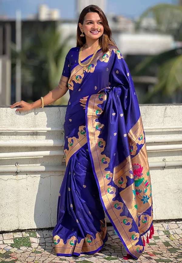 Dark_Blue_Art_Silk_Self_Design_Paithani_Saree_With_Unstitched_Blouse_For_Women