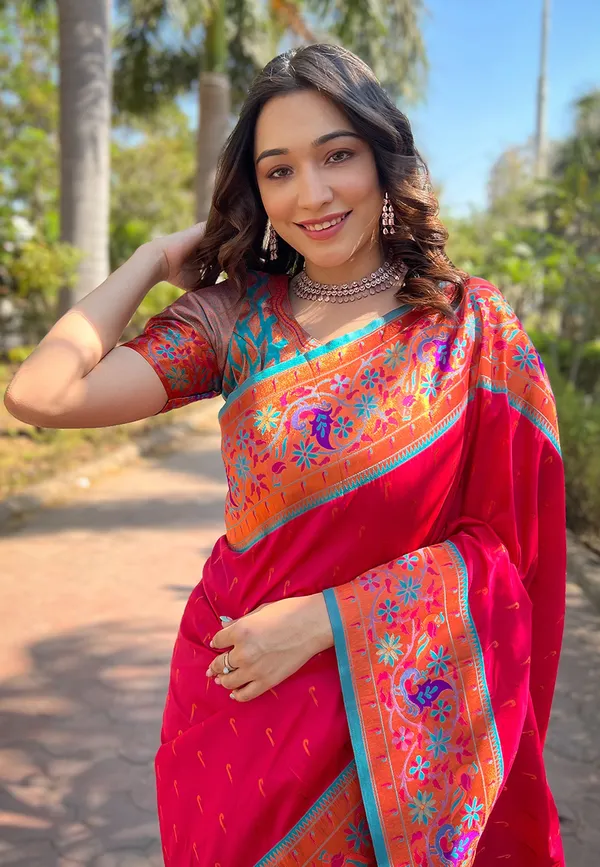 Pink_Art_Silk_Self_Design_Paithani_Saree_With_Unstitched_Blouse_For_Women