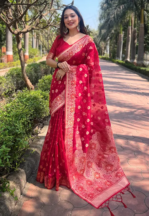 Pink_Art_Silk_Self_Design_Kanjivaram_Saree_With_Unstitched_Blouse_For_Women