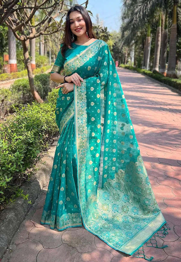 Green_Art_Silk_Self_Design_Kanjivaram_Saree_With_Unstitched_Blouse_For_Women