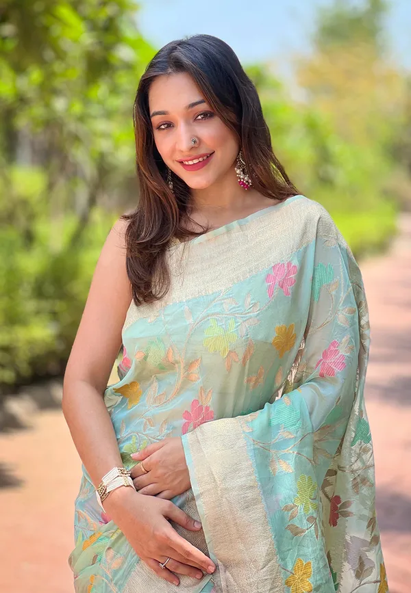 Blue_Art_Silk_Self_Design_Kanjivaram_Saree_With_Unstitched_Blouse_For_Women