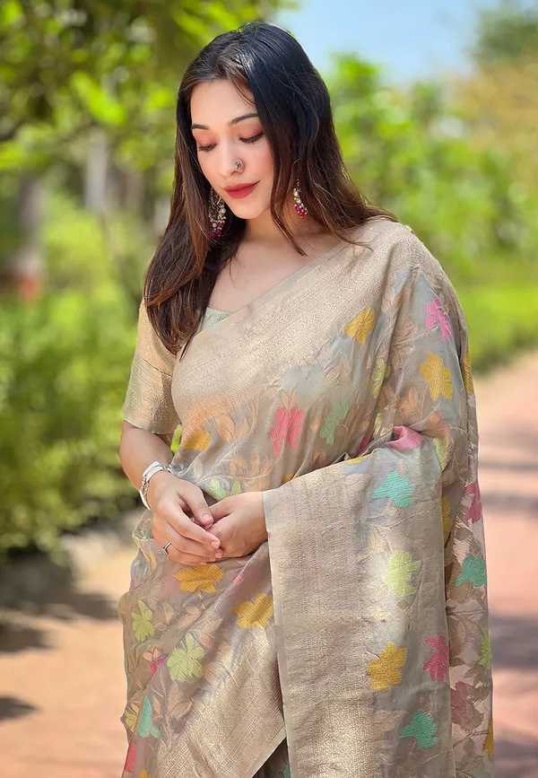 Beige_Art_Silk_Self_Design_Kanjivaram_Saree_With_Unstitched_Blouse_For_Women