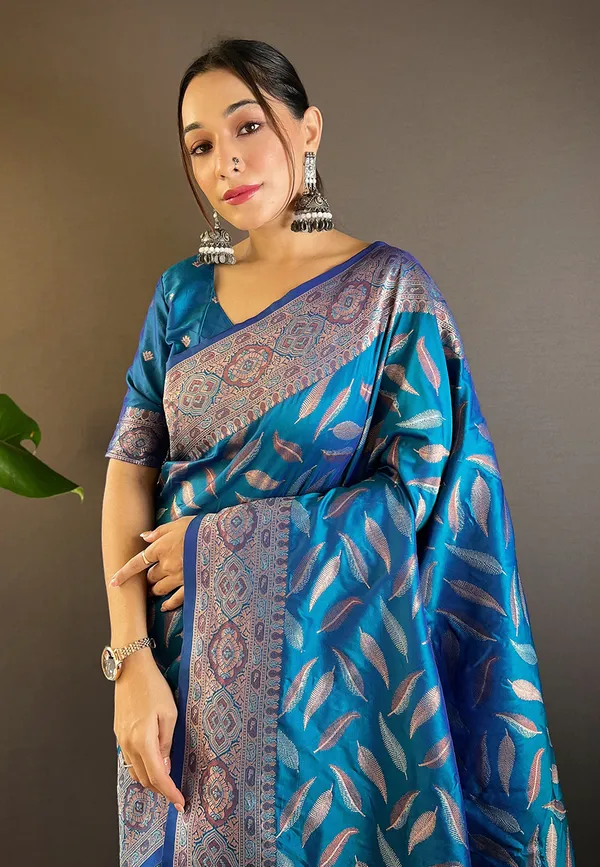 Blue_Art_Silk_Self_Design_Kanjivaram_Saree_With_Unstitched_Blouse_For_Women