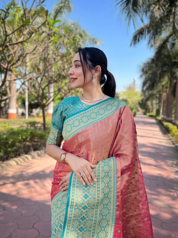 Pink_Art_Silk_Self_Design_Kanjivaram_Saree_With_Unstitched_Blouse_For_Women