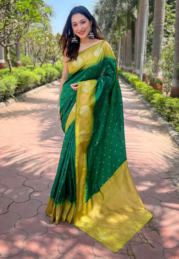 Green_Art_Silk_Self_Design_Kanjivaram_Saree_With_Unstitched_Blouse_For_Women