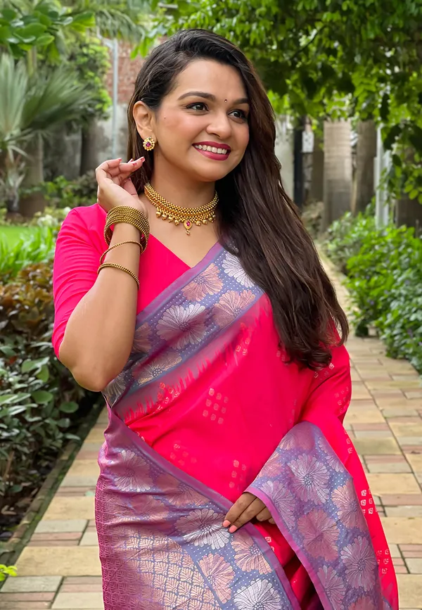 Pink_Art_Silk_Self_Design_Kanjivaram_Saree_With_Unstitched_Blouse_For_Women