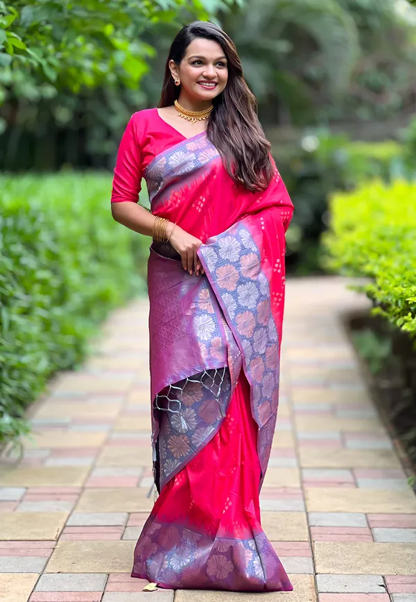 Pink_Art_Silk_Self_Design_Kanjivaram_Saree_With_Unstitched_Blouse_For_Women