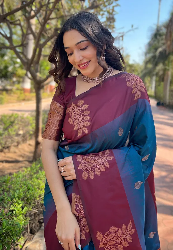Blue_Art_Silk_Self_Design_Kanjivaram_Saree_With_Unstitched_Blouse_For_Women