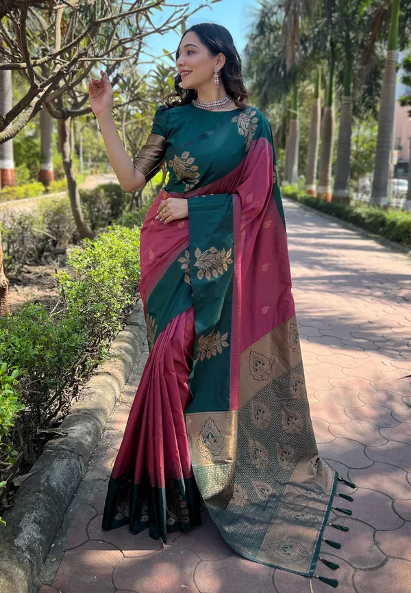 Pink_Art_Silk_Self_Design_Kanjivaram_Saree_With_Unstitched_Blouse_For_Women