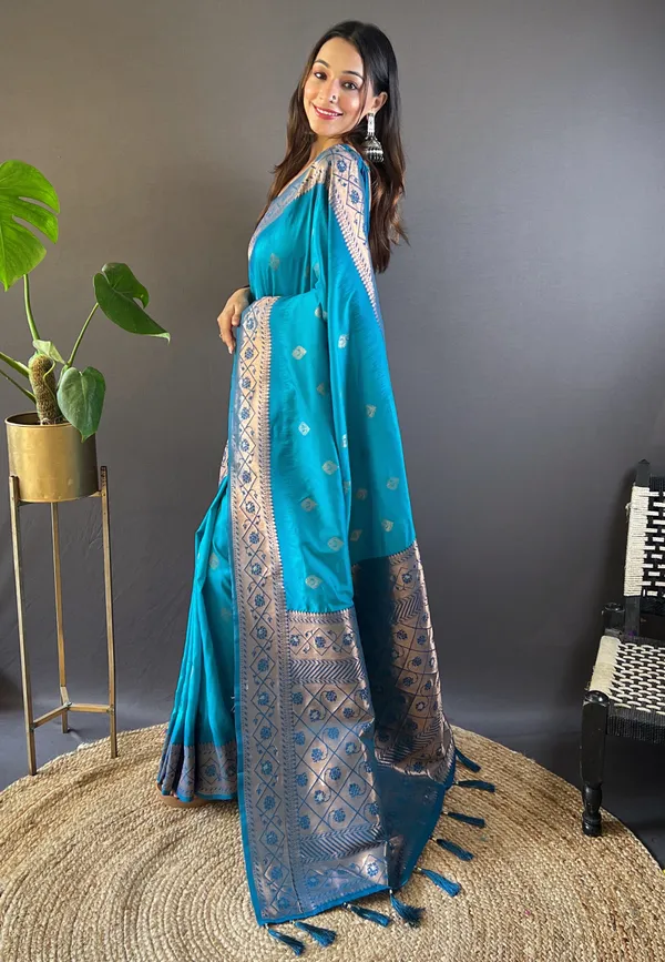 Blue_Art_Silk_Self_Design_Kanjivaram_Saree_With_Unstitched_Blouse_For_Women
