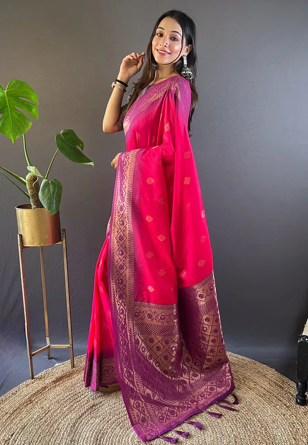 Pink_Art_Silk_Self_Design_Kanjivaram_Saree_With_Unstitched_Blouse_For_Women
