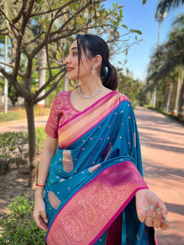 Blue_Art_Silk_Self_Design_Kanjivaram_Saree_With_Unstitched_Blouse_For_Women
