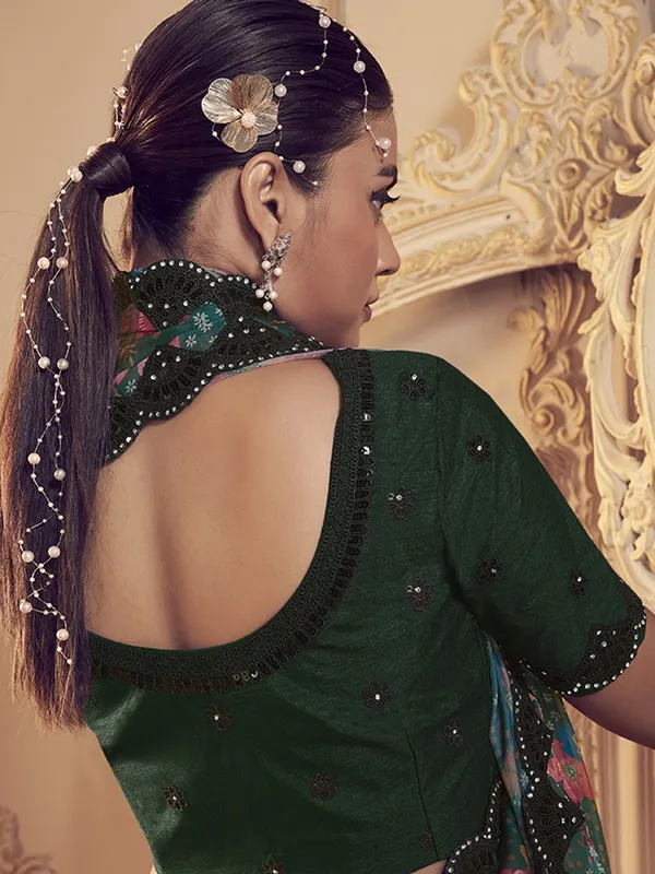 Green_Pure_Silk_Embellished_Bollywood_Saree_With_Unstitched_Blouse_For_Women