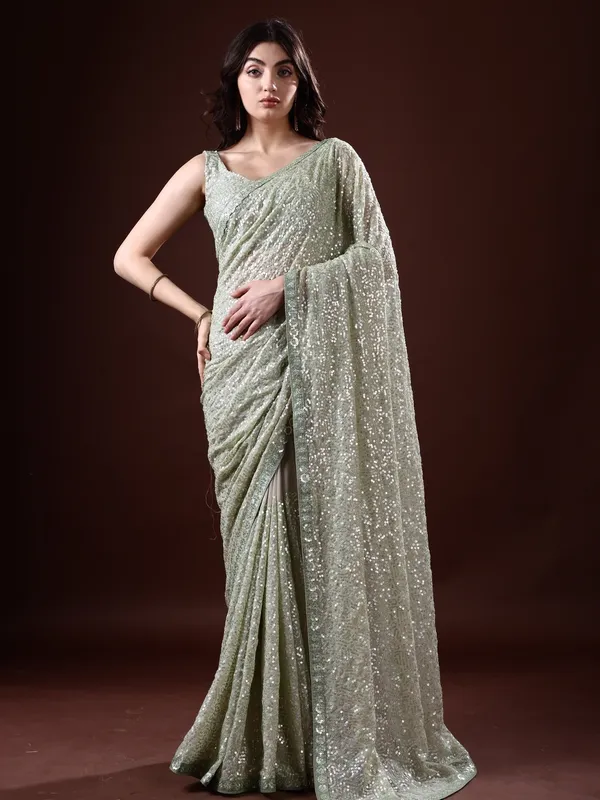 Green_Georgette_Embellished_Bollywood_Saree_With_Unstitched_Blouse_For_Women
